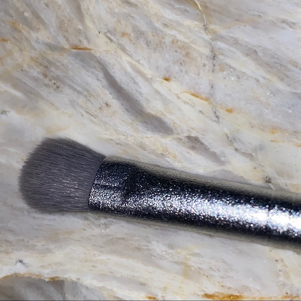 Mac Medium Eyeshadow Brush Silver Handle 530 SE